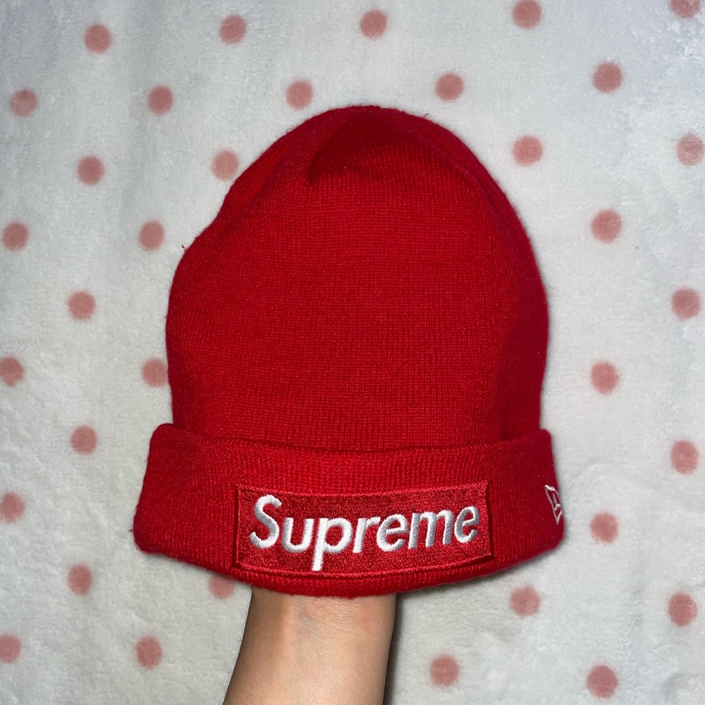 MAKE OFFERS Supreme Box Logo Beanie